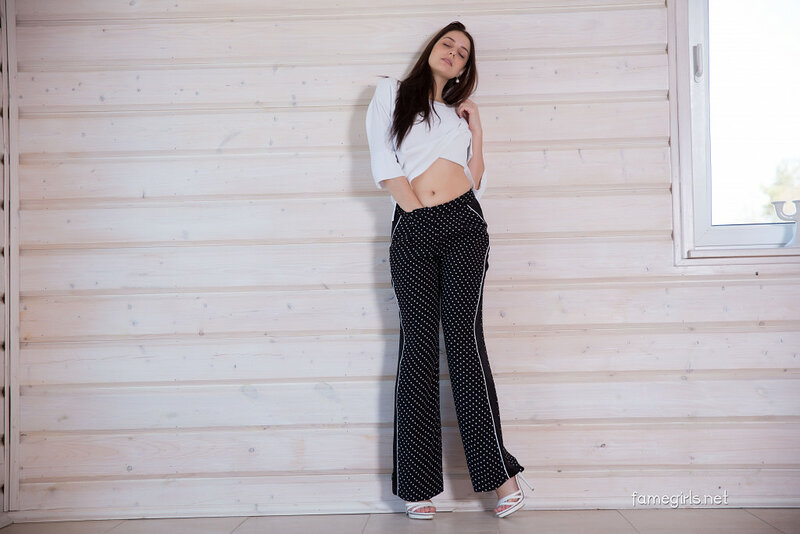 Любовь, 25 лет, 4 размер груди